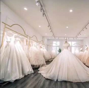 Вешалка для свадебных платьев, высококачественная витрина, магазинное платье, юбка с большим хвостом, посадочная стойка, студийная вешалка для свадебных платьев