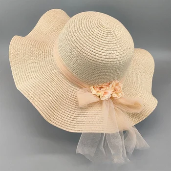 Летняя женская маленькая свежая соломенная шляпа с волнистыми монохромными атласными полями, круглый верх, солнцезащитный крем, соломенная шляпа с марлевой лентой