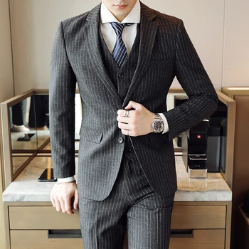 [Куртка + жилет + Брюки] Мужской костюм в корейском стиле, пиджак в тонкую полоску, британский деловой костюм, мужской свадебный костюм-тройка, мужское платье для жениха